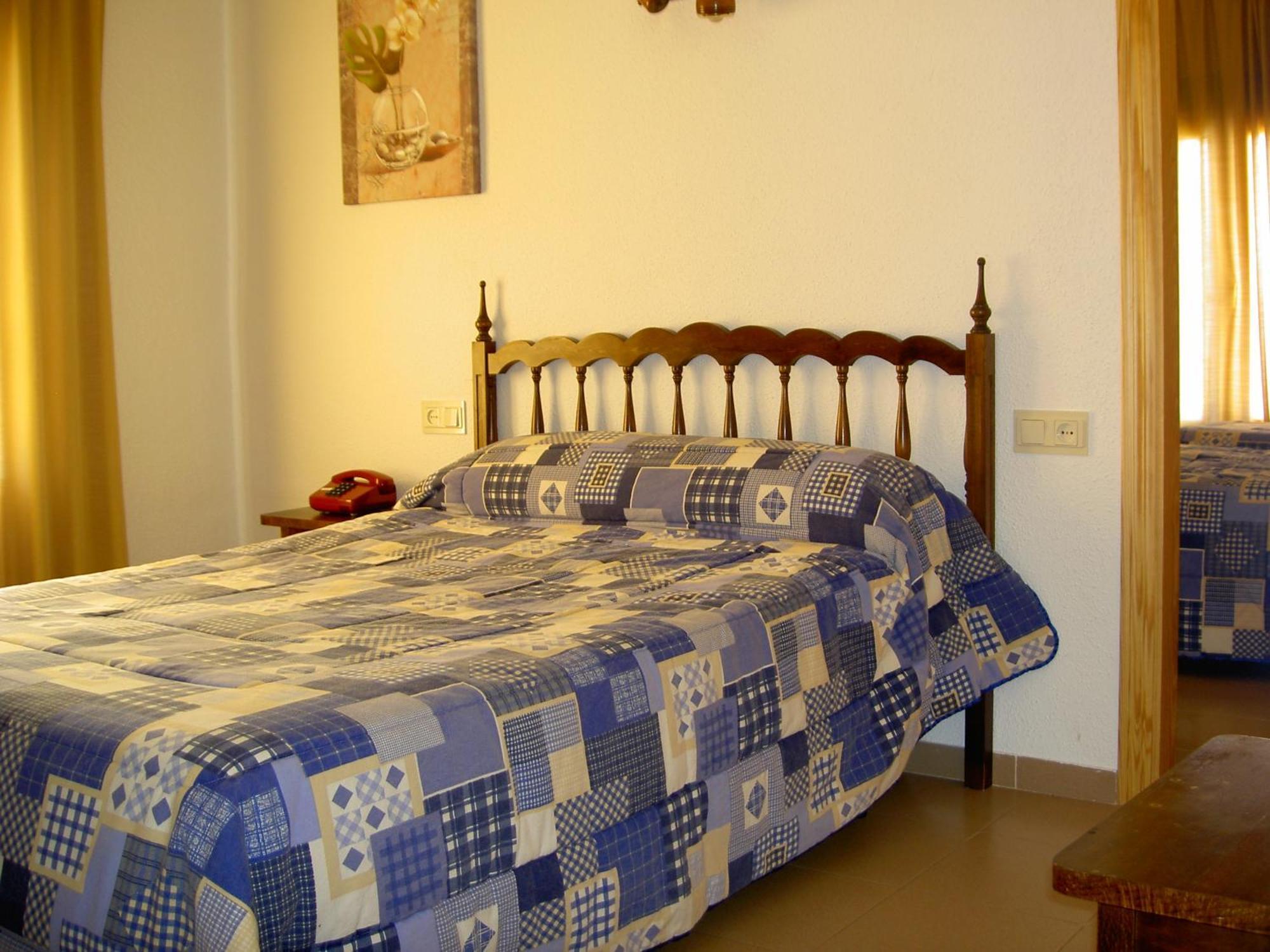 Tuéjar Hotel Alvarez מראה חיצוני תמונה