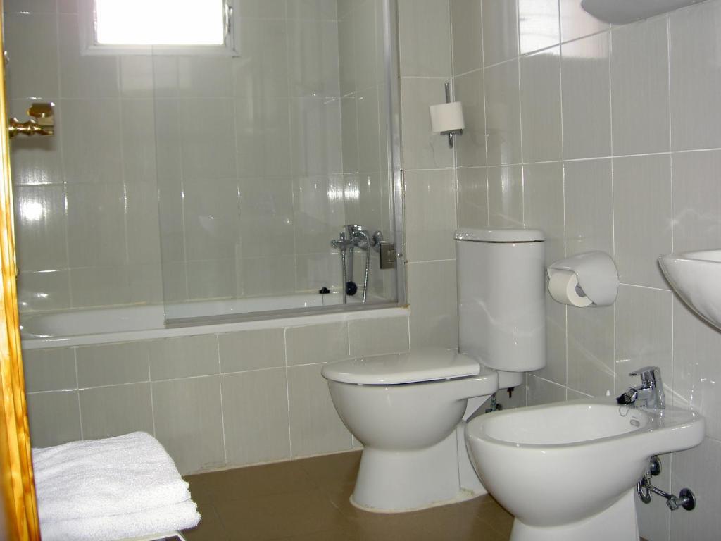 Tuéjar Hotel Alvarez חדר תמונה